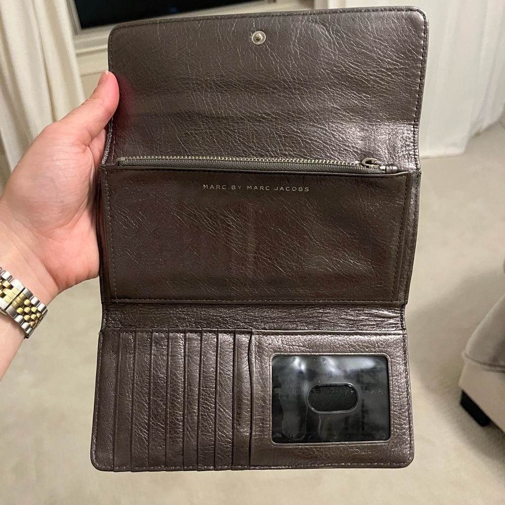 Marc Jacobs Wallet - Picture 3 of 3